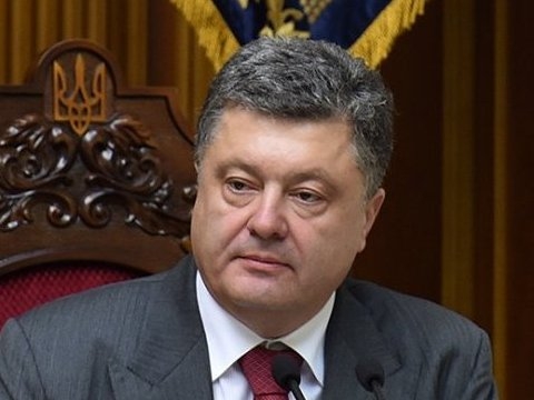 Preşedintele Ucrainei, Petro Poroşenko, a declarat că, imediat după alegeri, în faţa parlamentului ucrainean va fi pusă sarcina de a oferi posibilitate producătorilor să sporească salariile colaboratorilor săi şi, respectiv, capacitatea de cumpărare  a ce