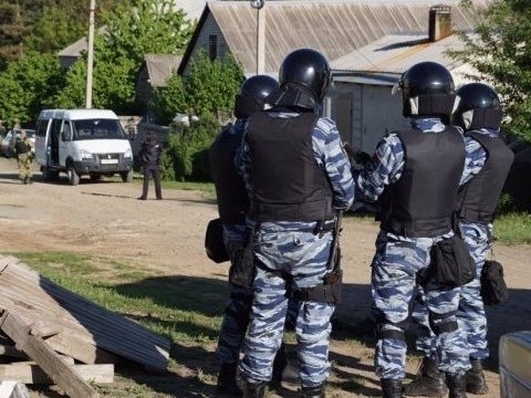 Crimean Tatars again searched, detained in Crimea 