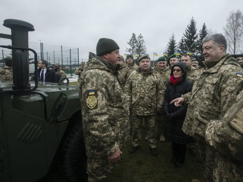 Ukrainian military will receive 40 medical vehicles "Hummer"