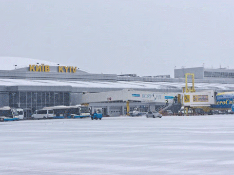 Airport "Zhulyany" cancels flights 