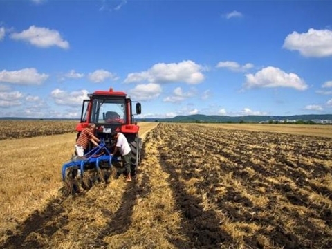 Moratorium on farmland sales to be exrended until 2019