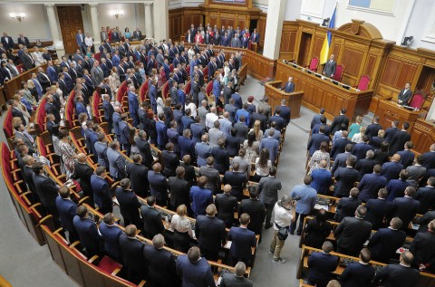 Cabinetul de Miniștri al Ucrainei va transfera toate plățile autorităților publice în formă de non-numerar