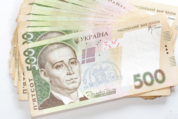 Близько 12 млн українців ухиляються від сплати податків: які схеми вони використовують — коментує експерт