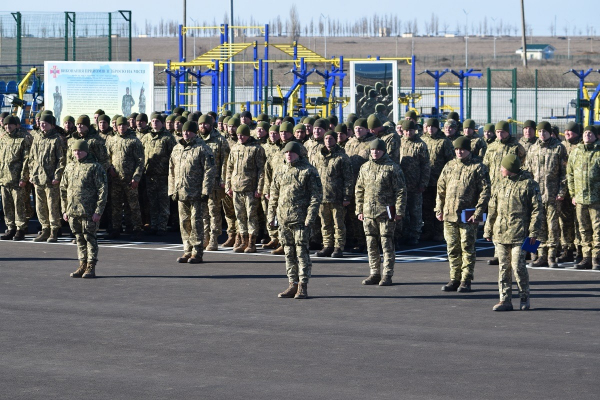 Підготовка українців до національного спротиву і збільшення армії. Експерт аналізує нову ініціативу президента