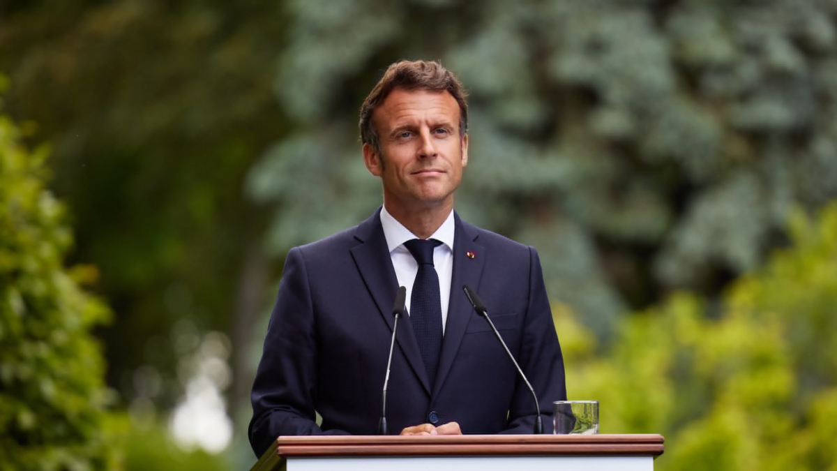 Макрон йде ва-банк. На що сподівається президент Франції у протидії ультраправим?  